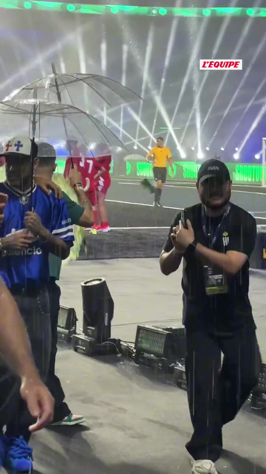 开云-内马尔现场观战国王联赛世界杯决赛，巴西6-2击败智利夺冠